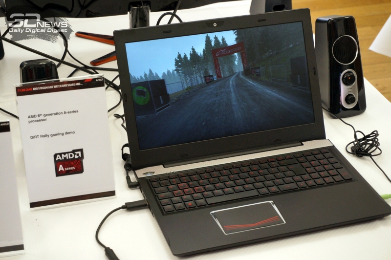 Референсный ноутбук AMD с запущенной игрой DiRT 4, использующей DirectX 12